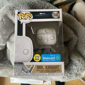 Funko pop! Mr.Knight (GITD) Walmart exclusive